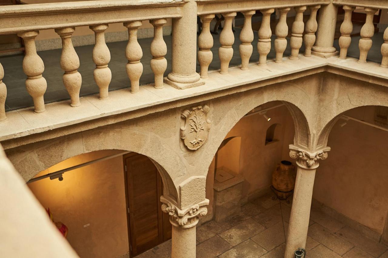 Hotel Casa Palacio Pereros Caceres Bagian luar foto